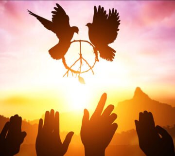 Sumber gambar: https://togetherweremember.org/twr-blog/2020/10/13/h1var28alzogd7ilfsk28dj6dr6f8p