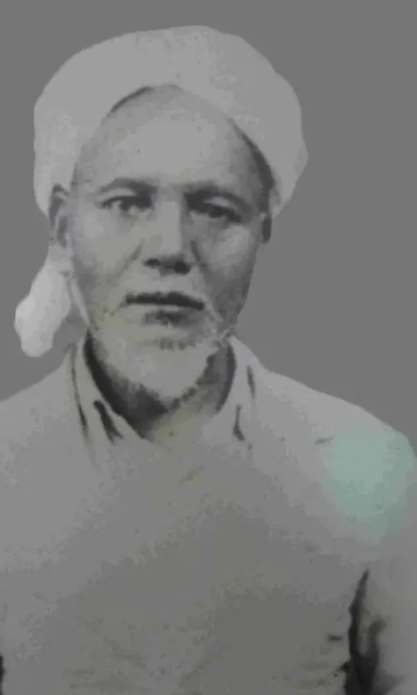 Hamzah Fansuri  Sumber: Surau co